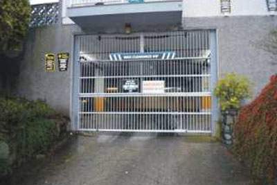 Tiffany Place - Photo 13