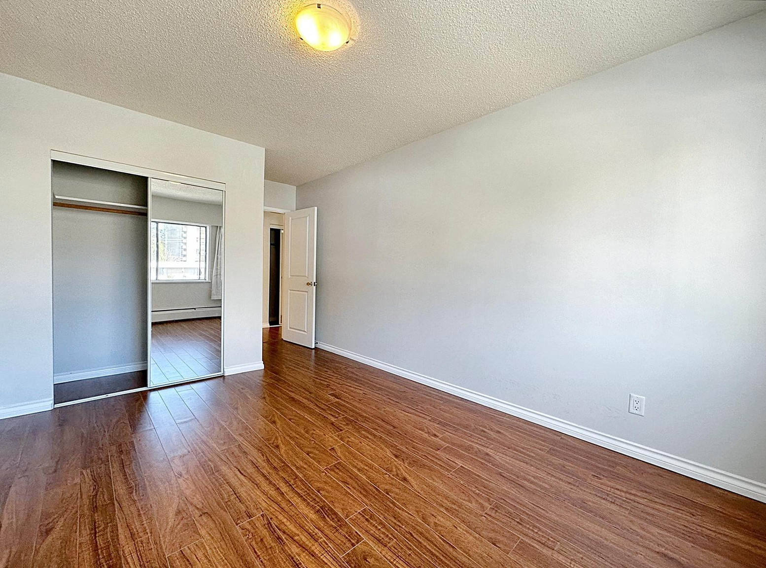 Sherwood Apartments - Photo 12