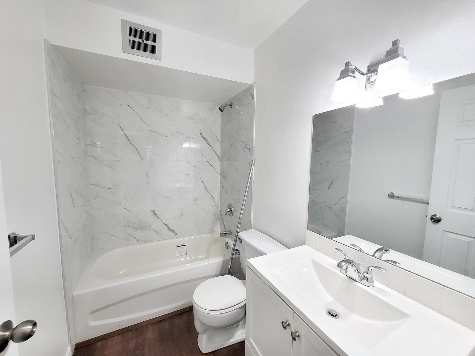 McAllister Apartments - Photo 6