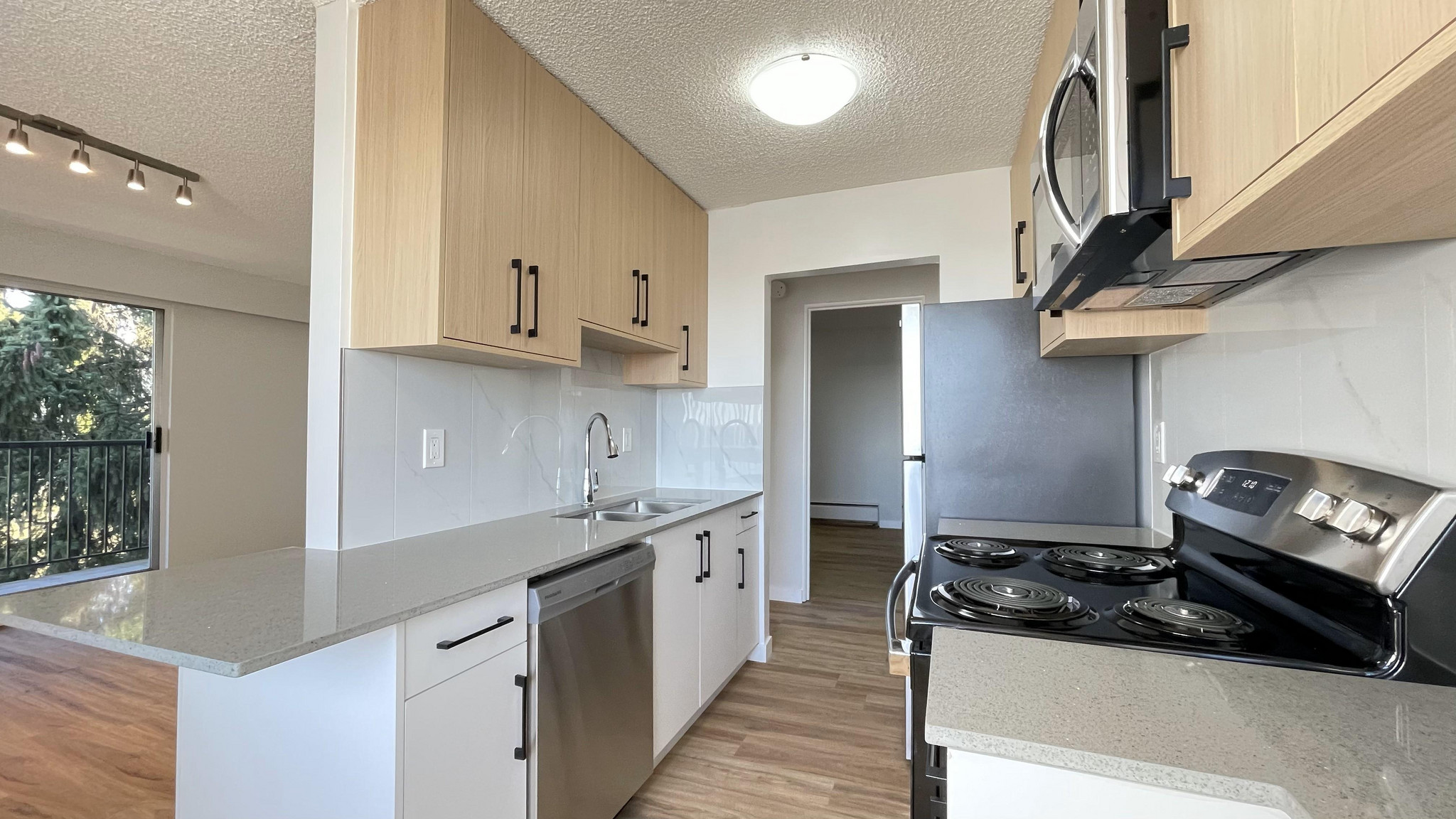 Tiffany Place - Photo 17