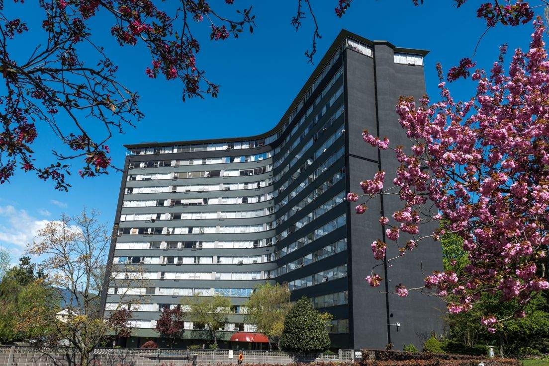 Parkview Towers  - Photo 6