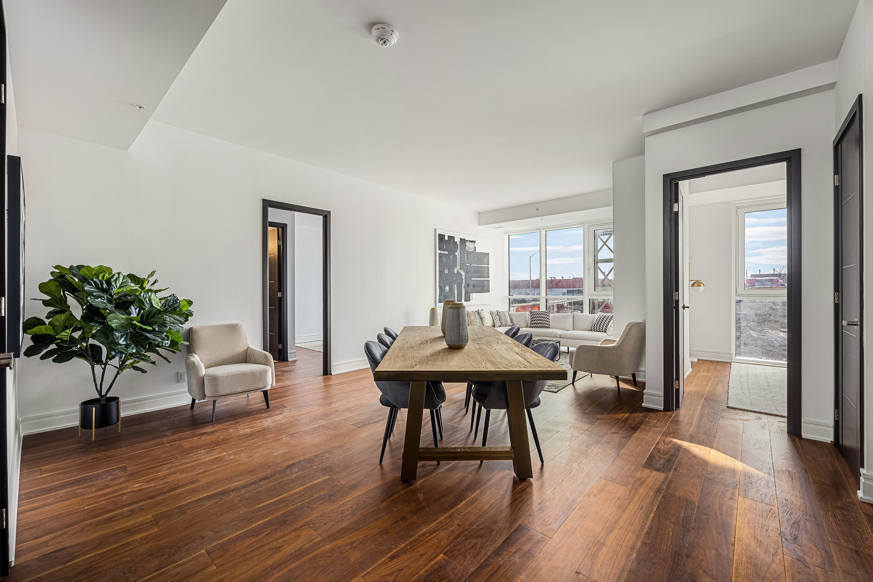 150 Marketplace - Photo 5
