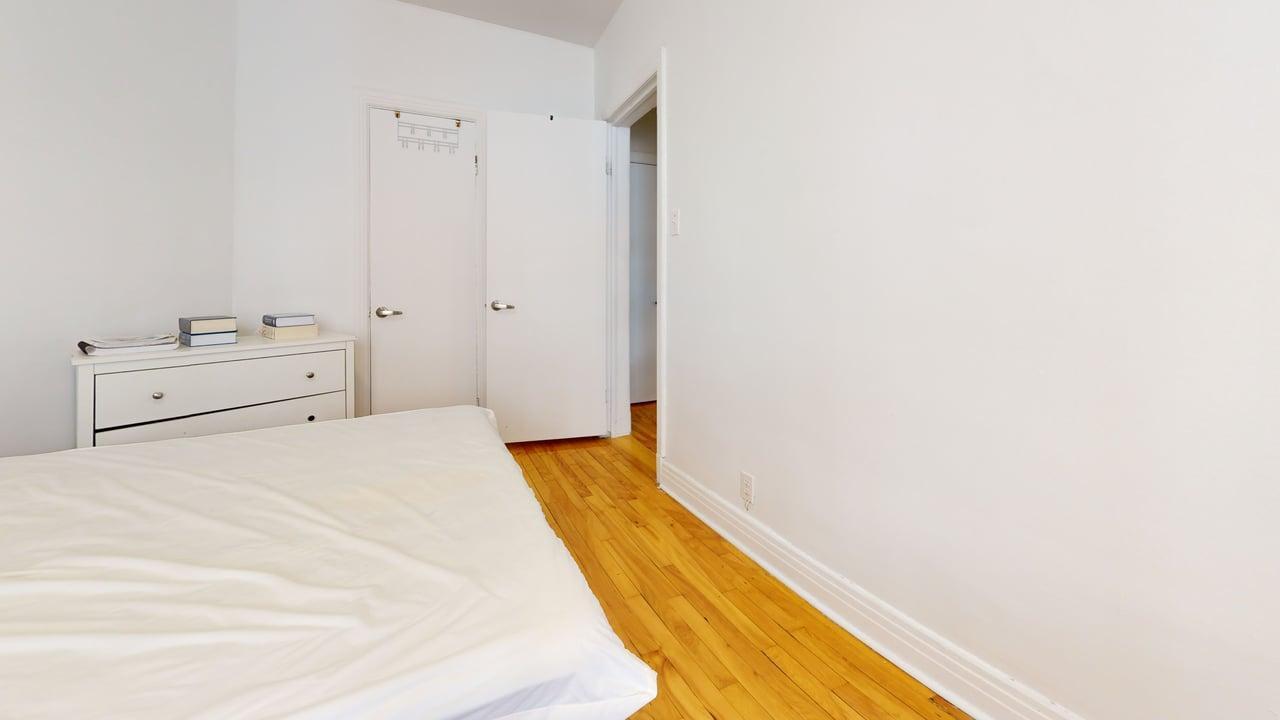 3800 Avenue Dupuis — photo 3