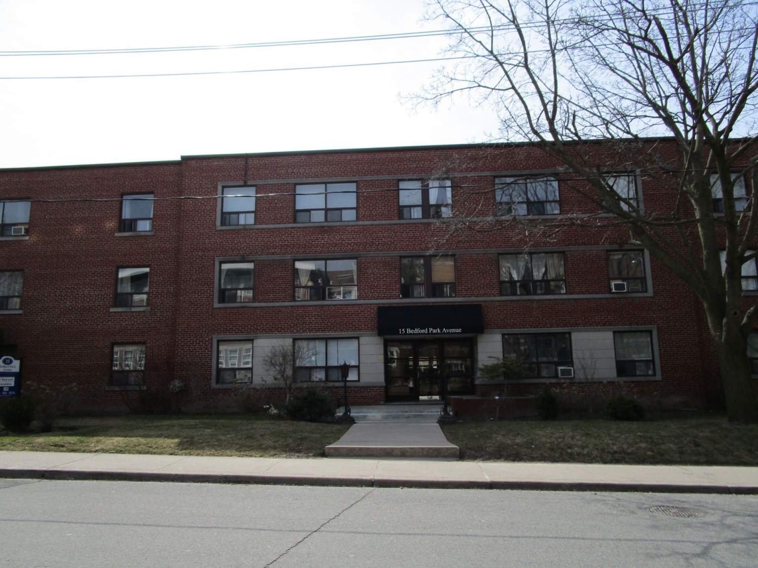 15 Bedford Park Avenue  - Photo 2