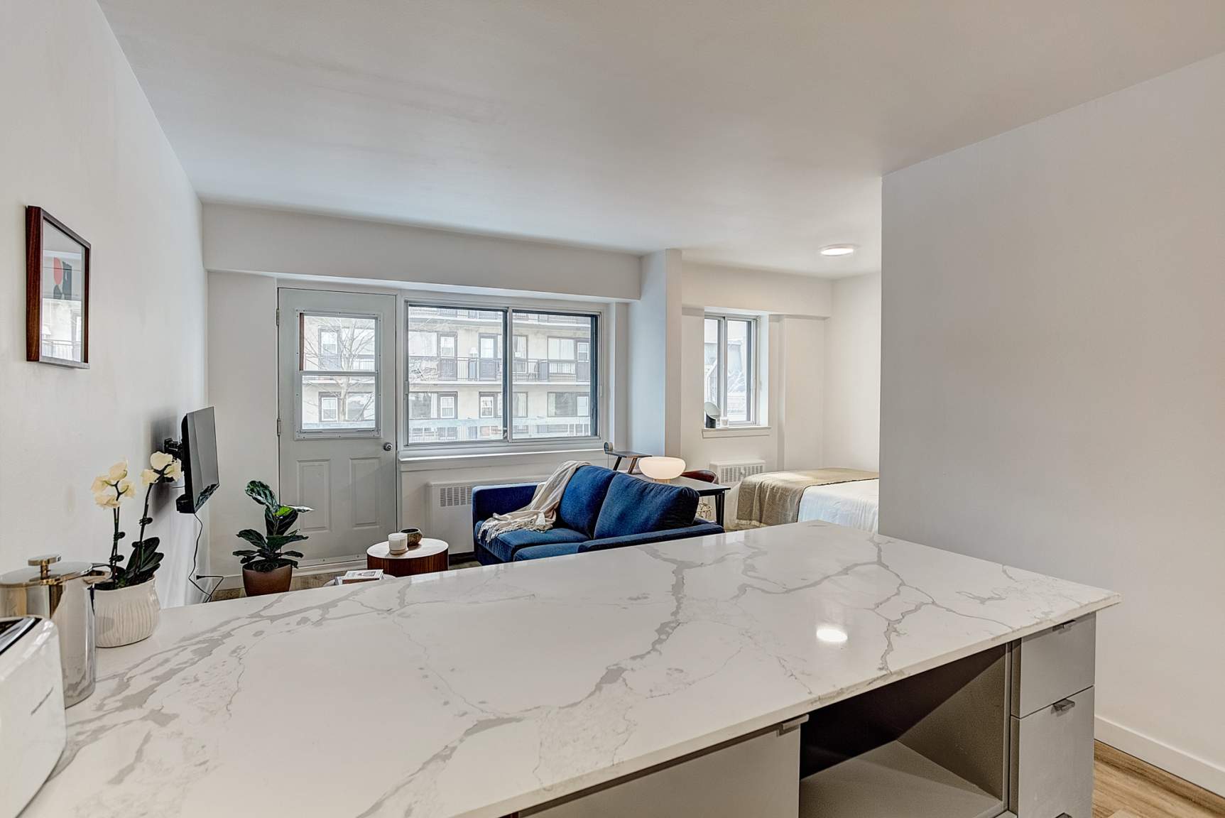 3445 Hutchison - Photo 4