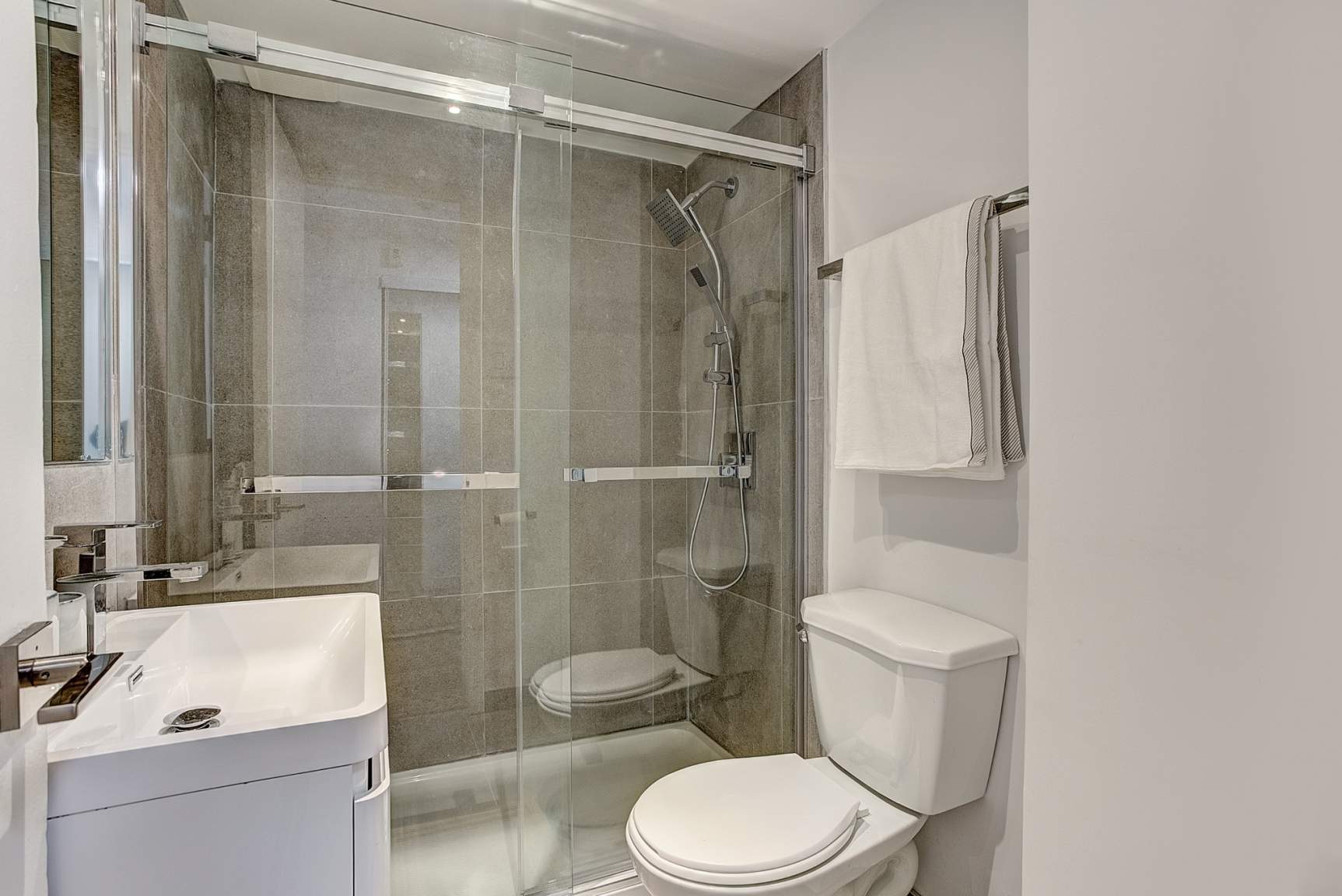3445 Hutchison - Photo 9