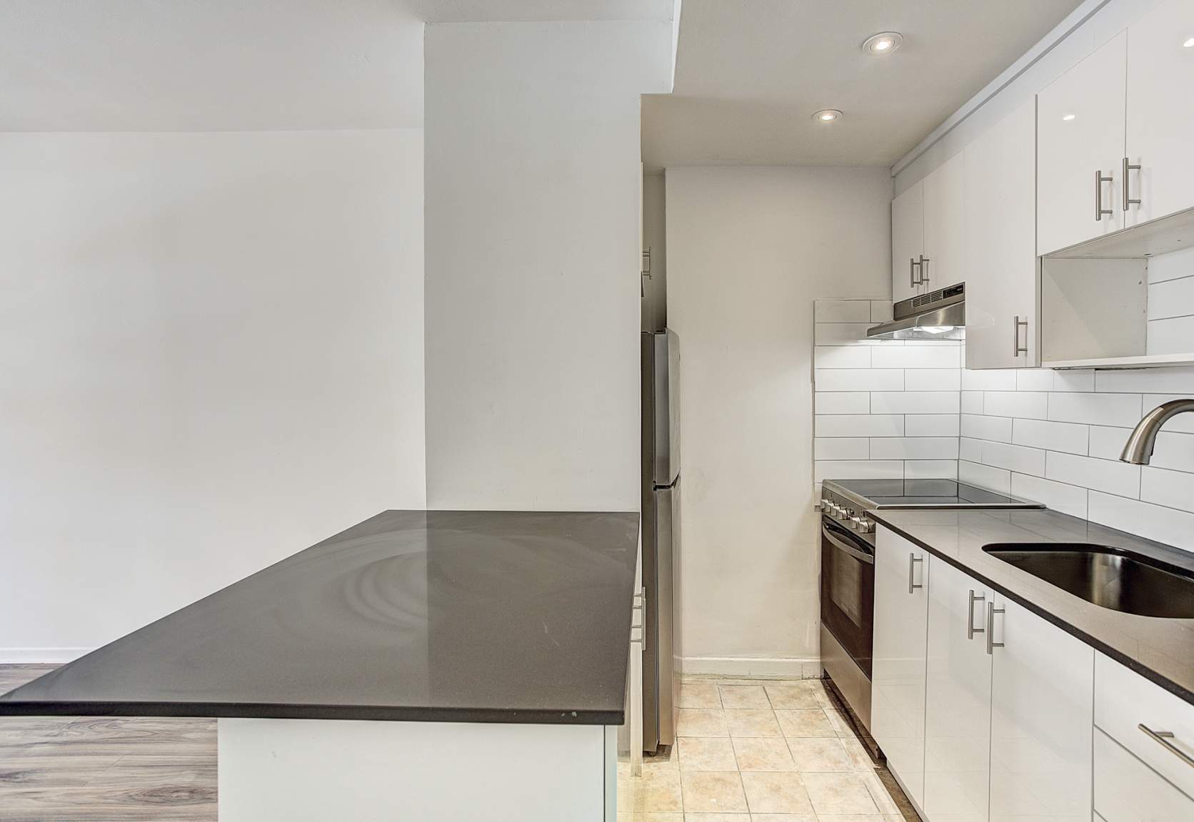 3445 Hutchison - Photo 24