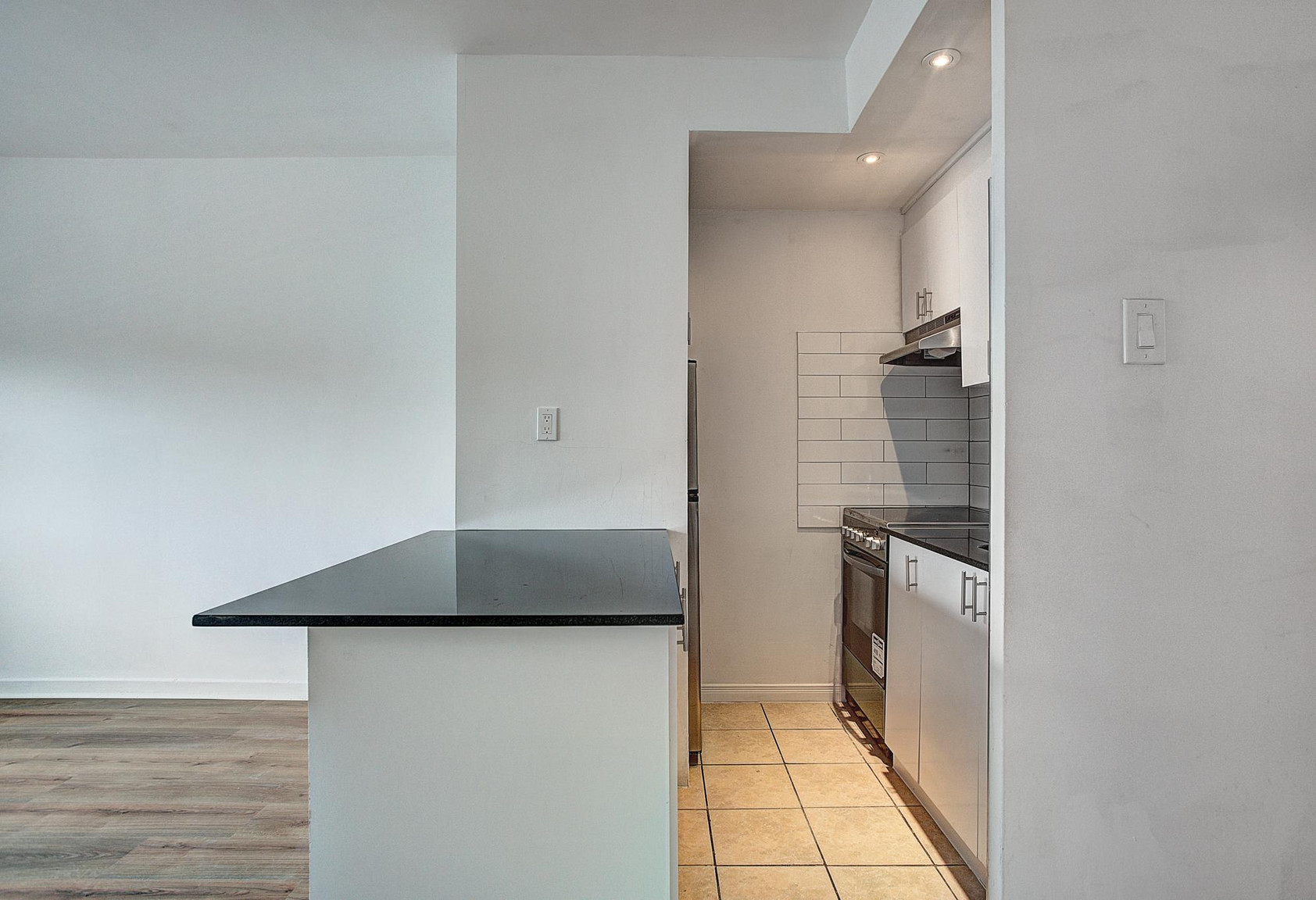 3445 Hutchison - Photo 60