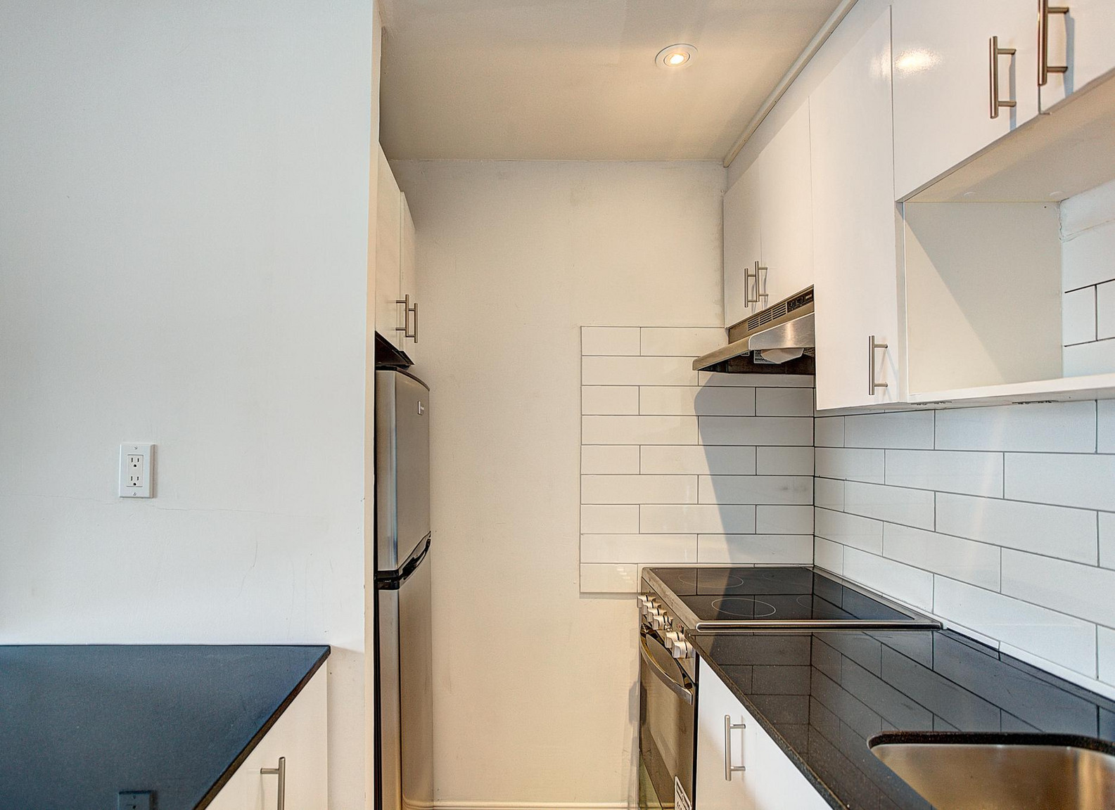 3445 Hutchison - Photo 61