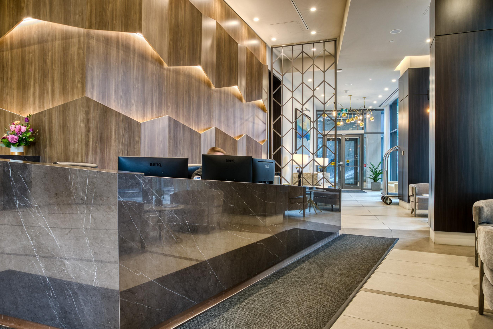 One Park Central - Photo 18