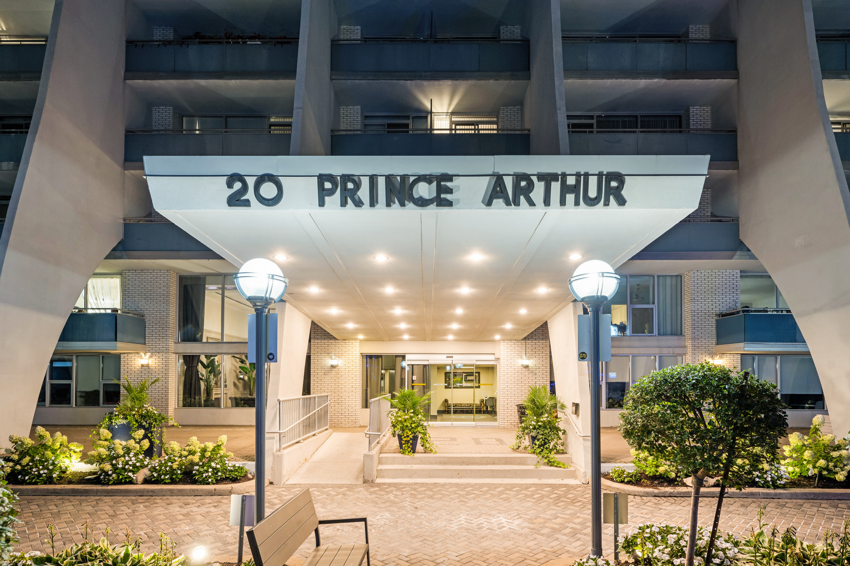 Prince Arthur - Photo 15