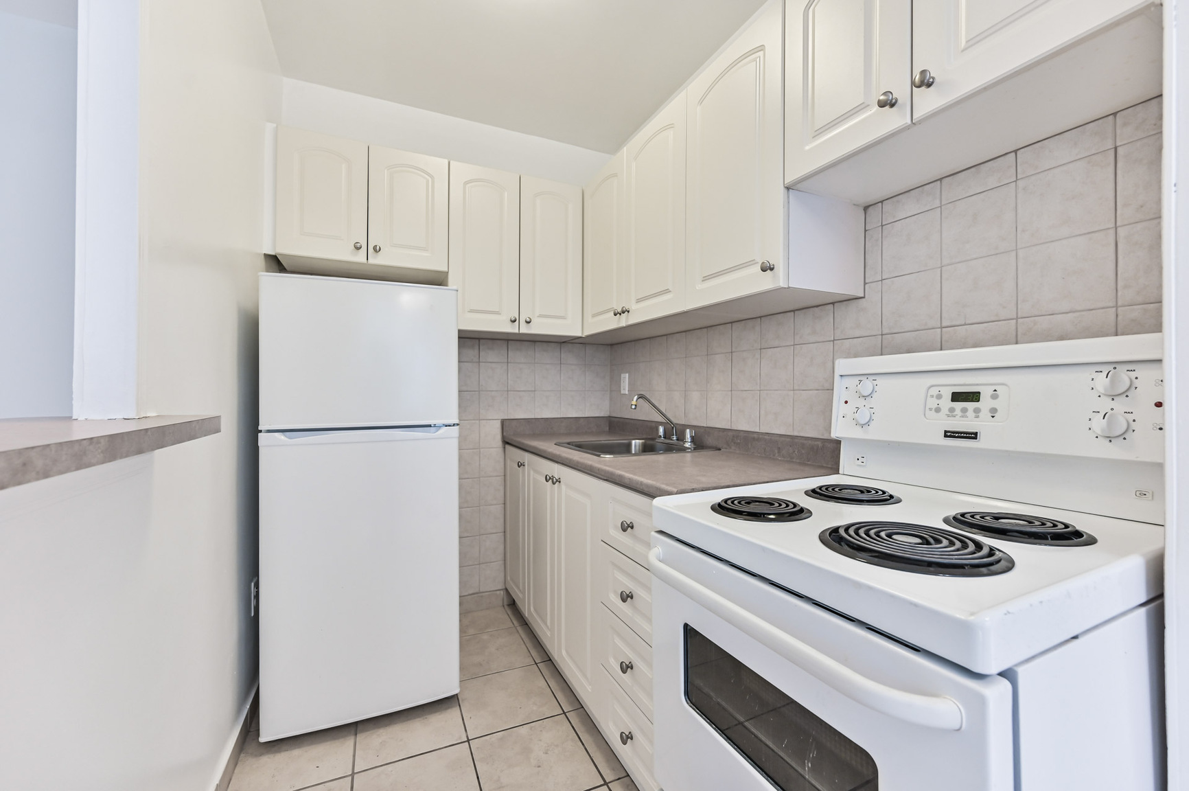 153 St. George - Photo 5
