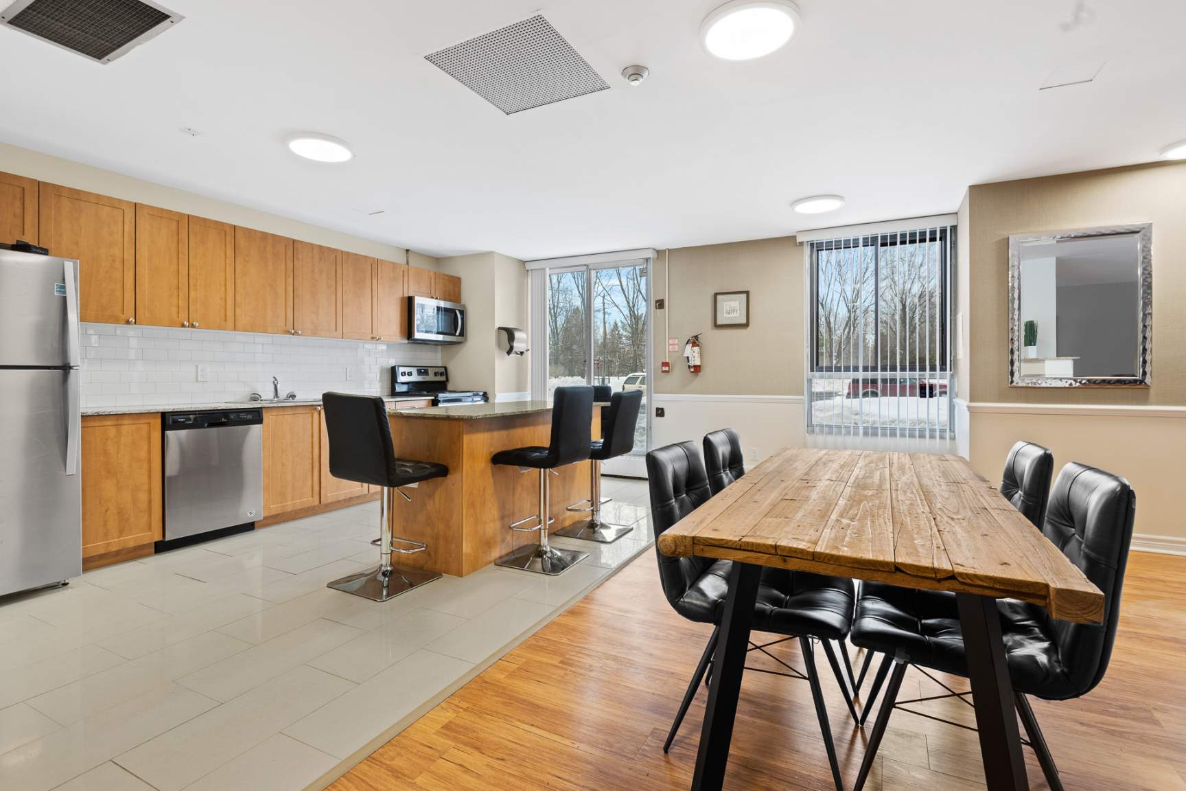 Arlington Apartments - Photo 8