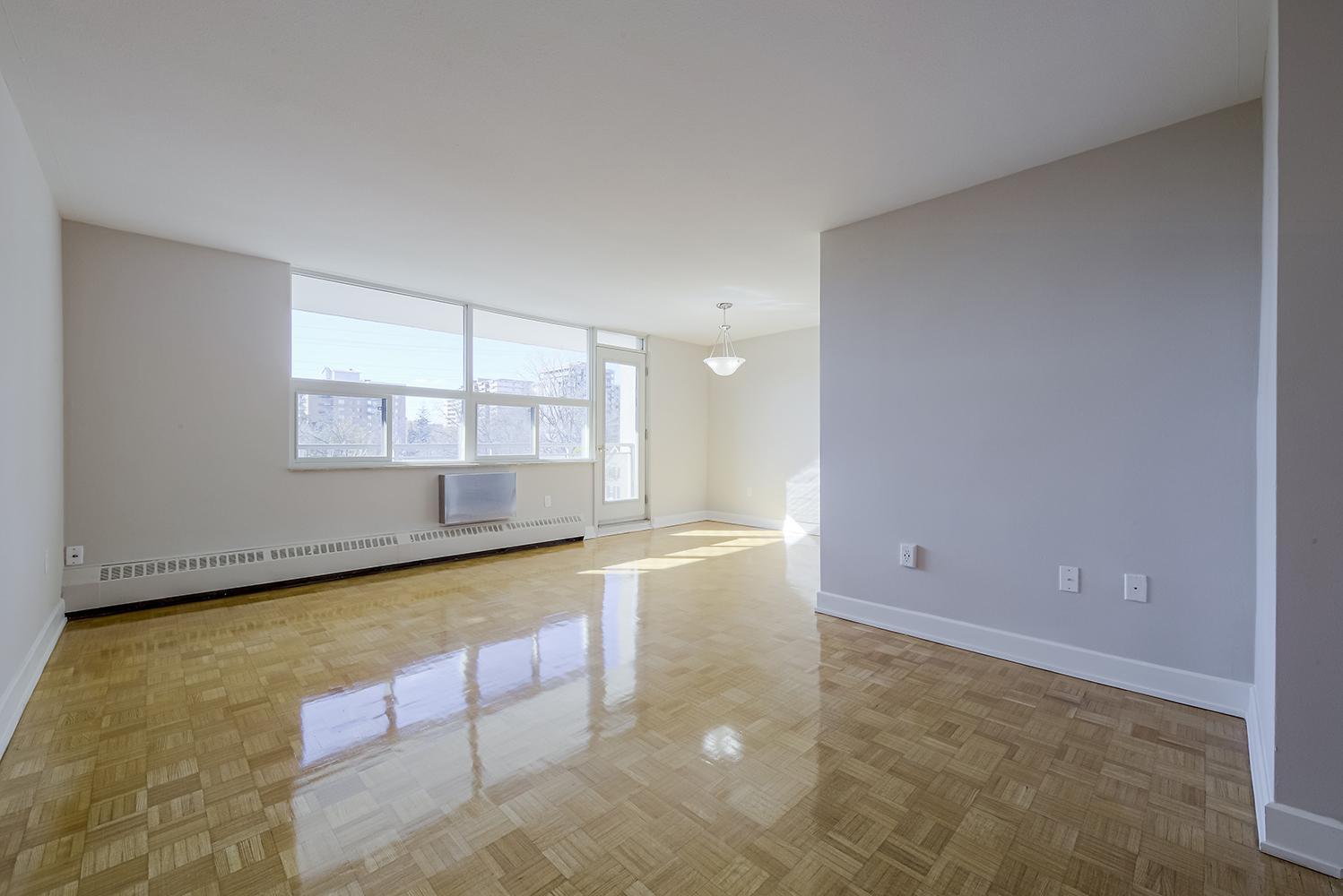 Burlington Apartments for Rent at Lakeshore Road and Nelson Ave Homestead