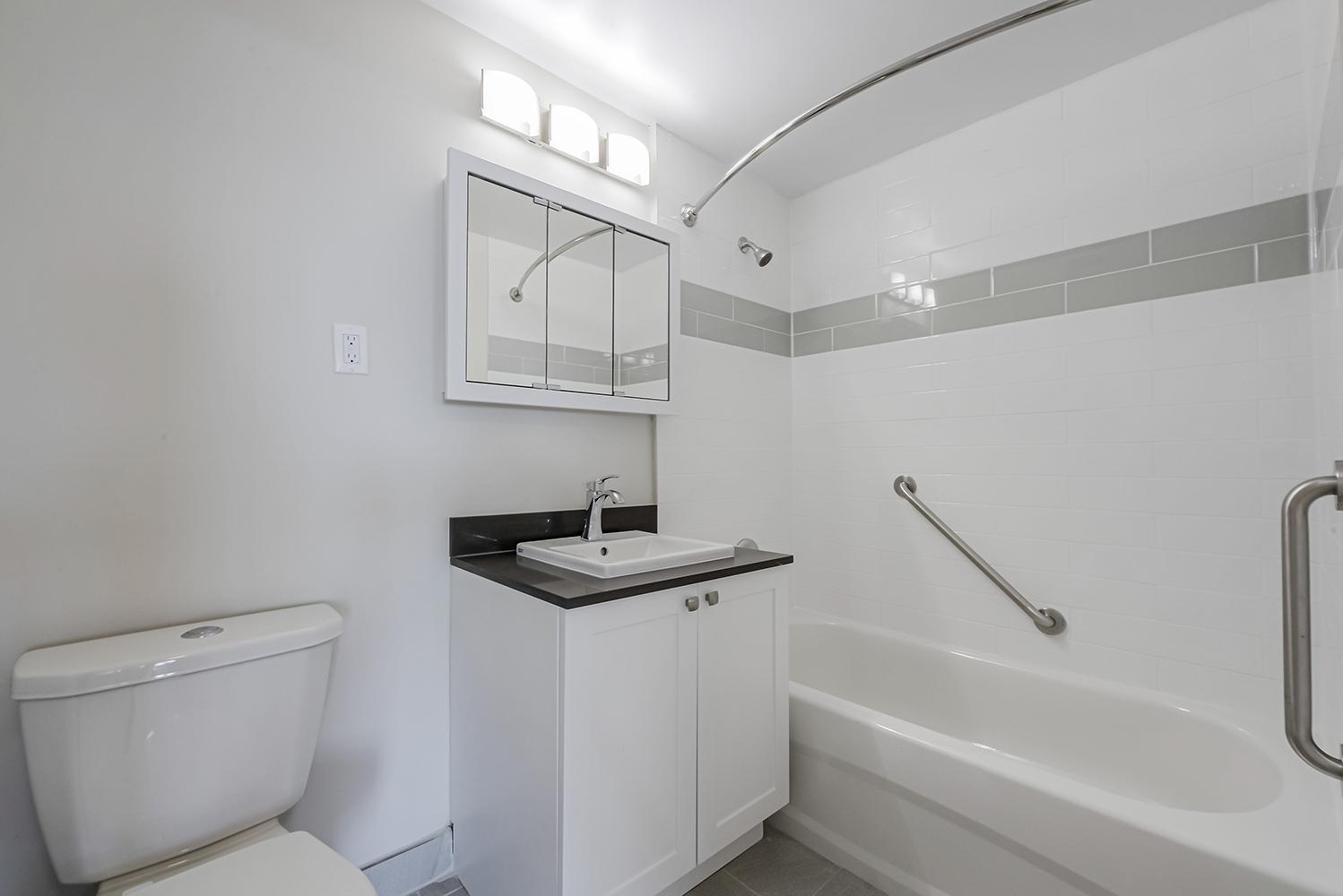 Oakville Apartments for Rent 200 Queen Mary Drive Homestead Homestead