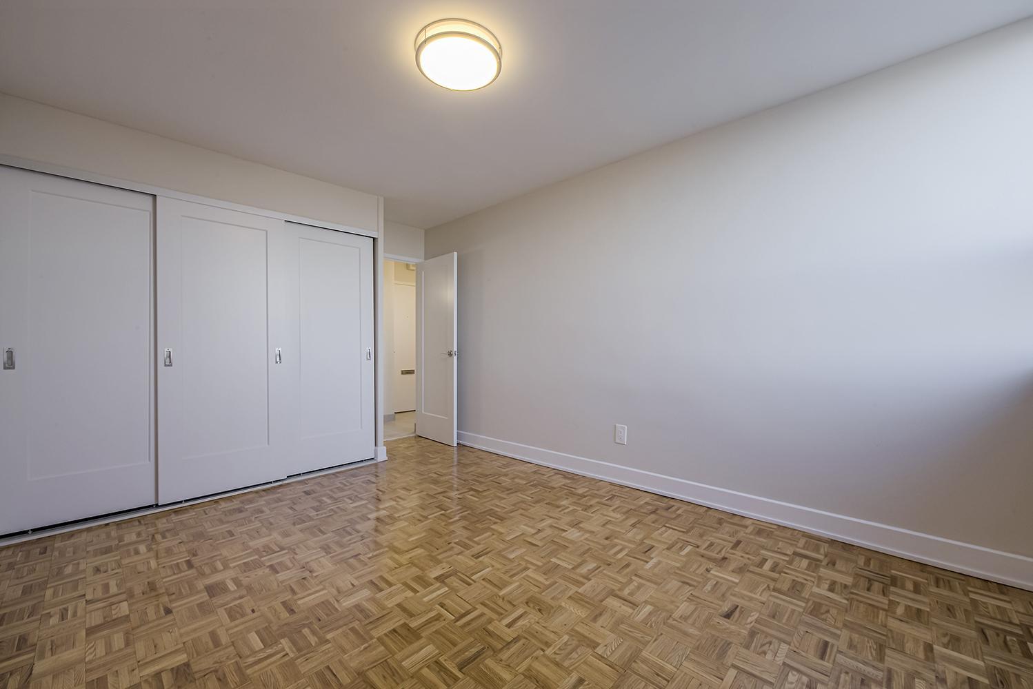 Toronto Apartments for Rent at Erskine Ave and Mt Pleasant Road Homestead