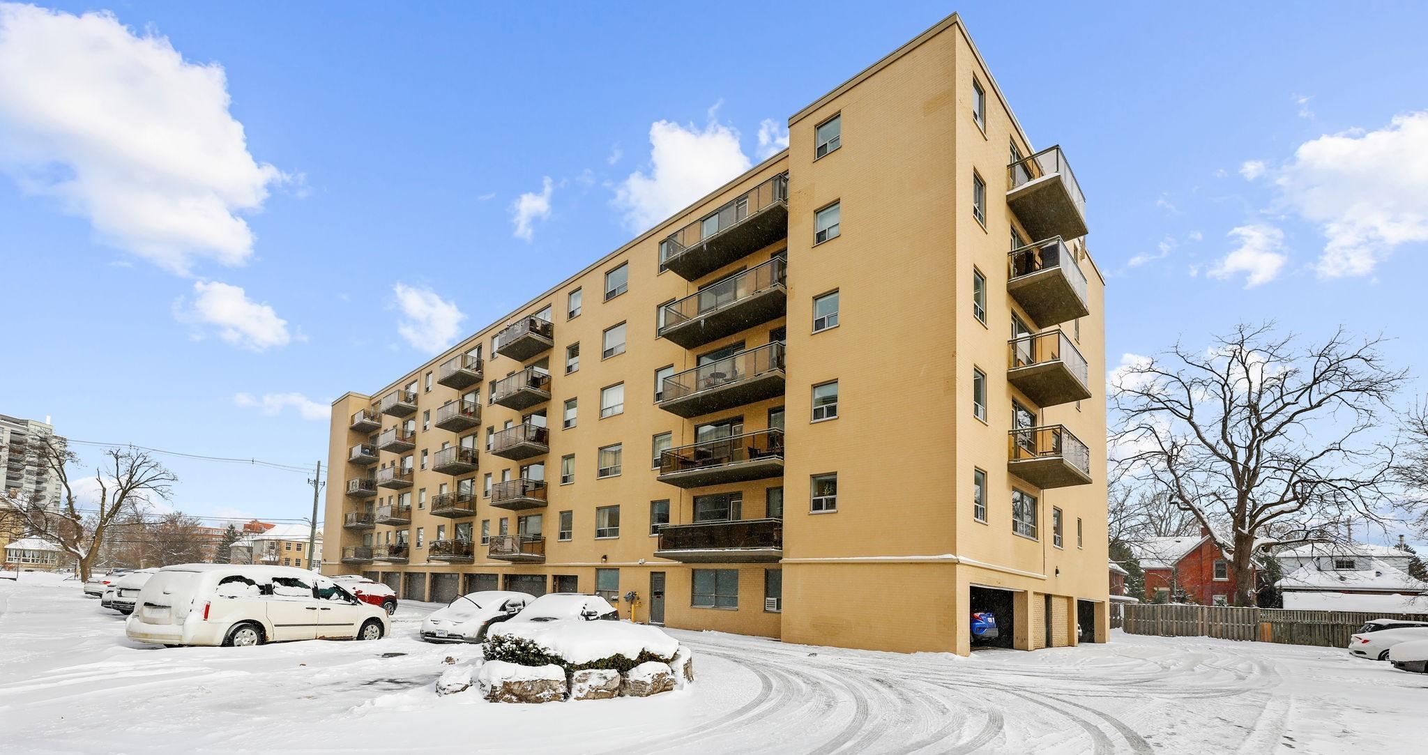 South Grand Apartments - Photo 12