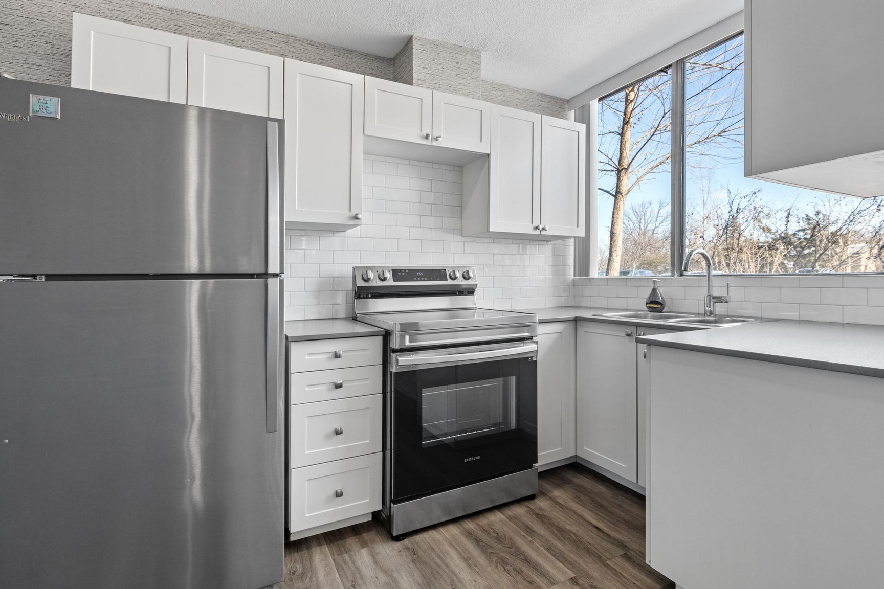 Island Park Towers - Photo 11