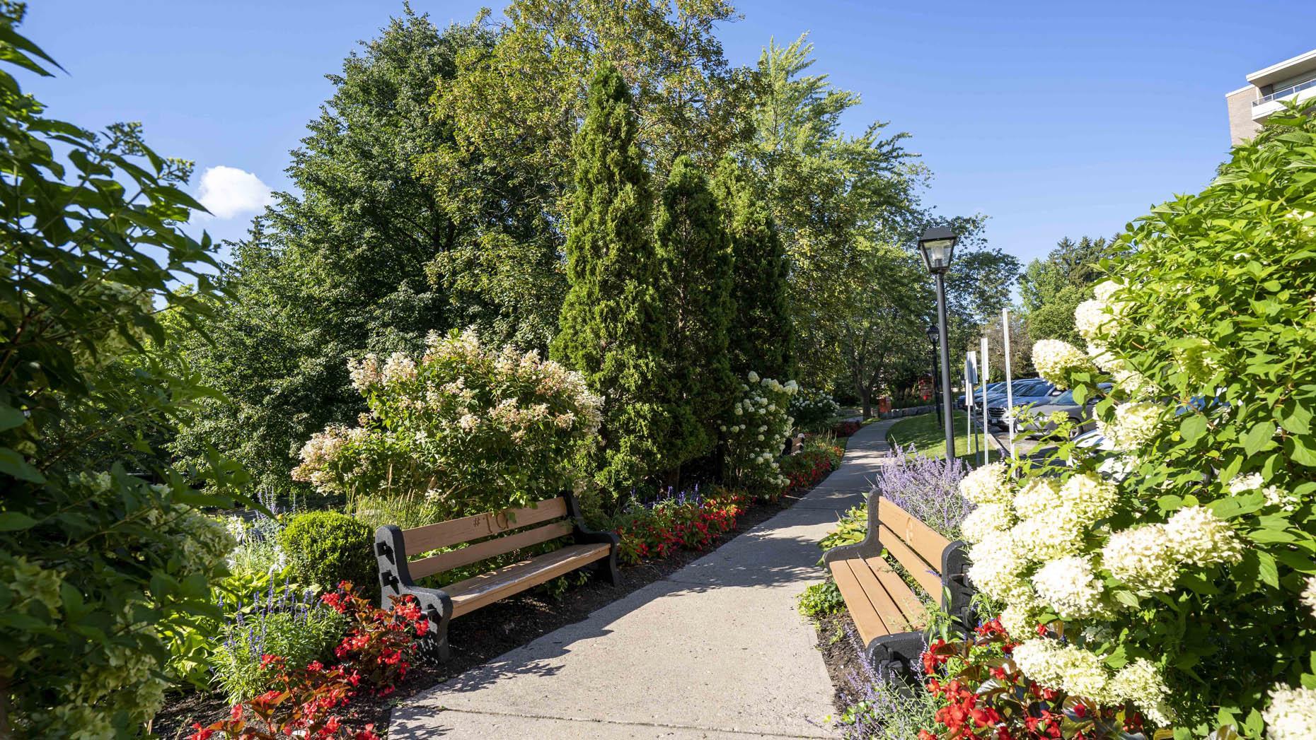 Grosvenor Estates - Photo 18