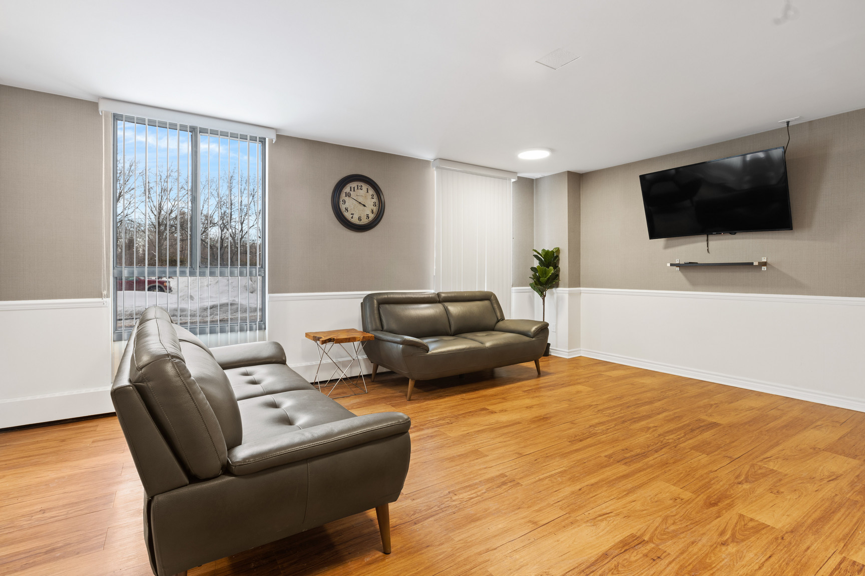 Arlington Apartments - Photo 7
