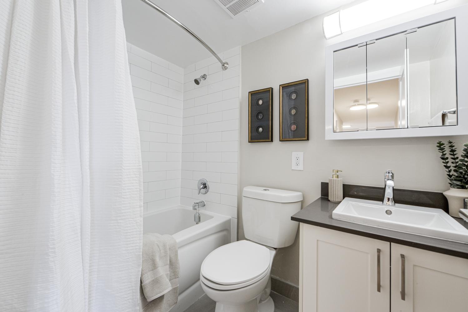 Canyon Apartments - Photo 9