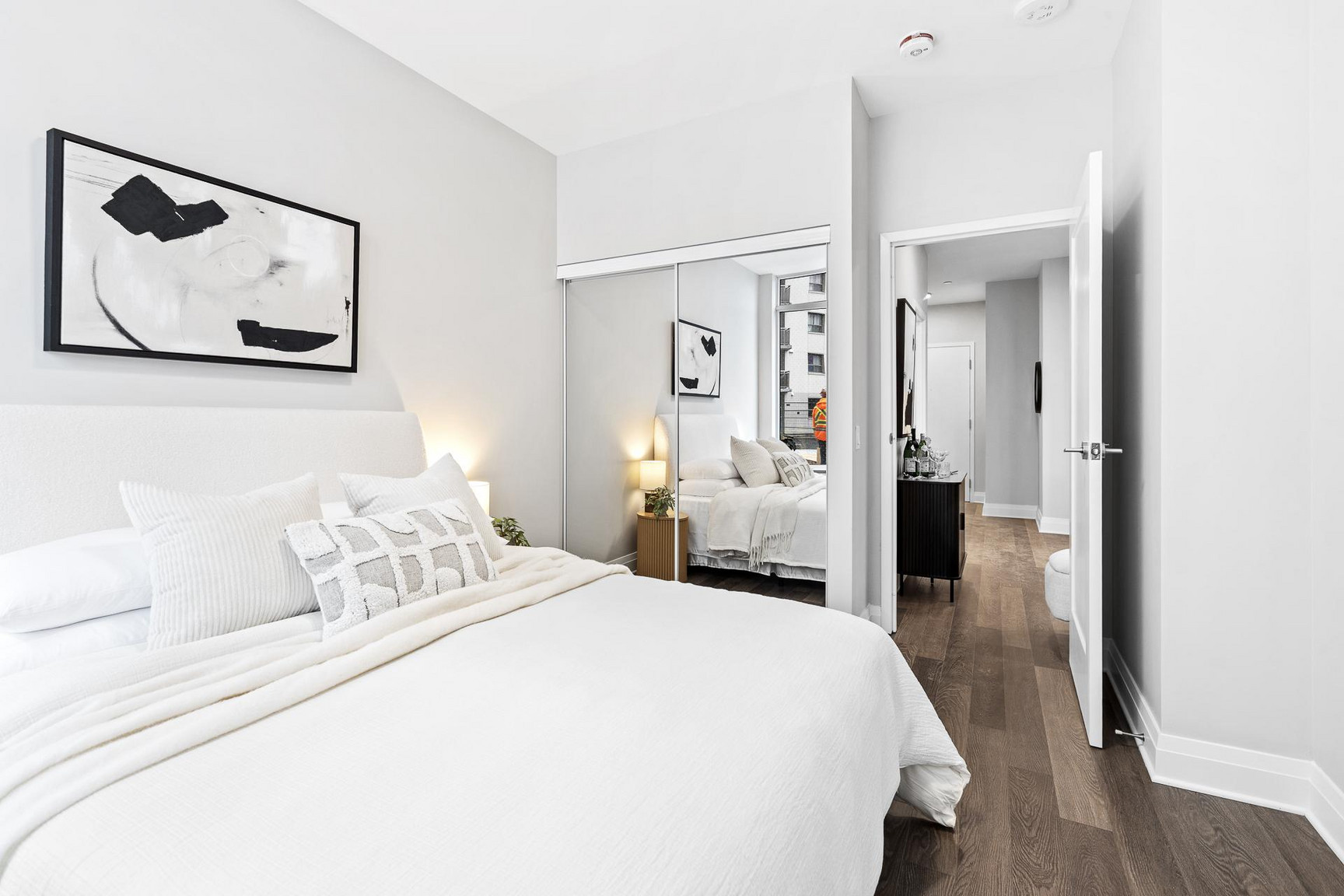 Riviera Suites - Photo 5