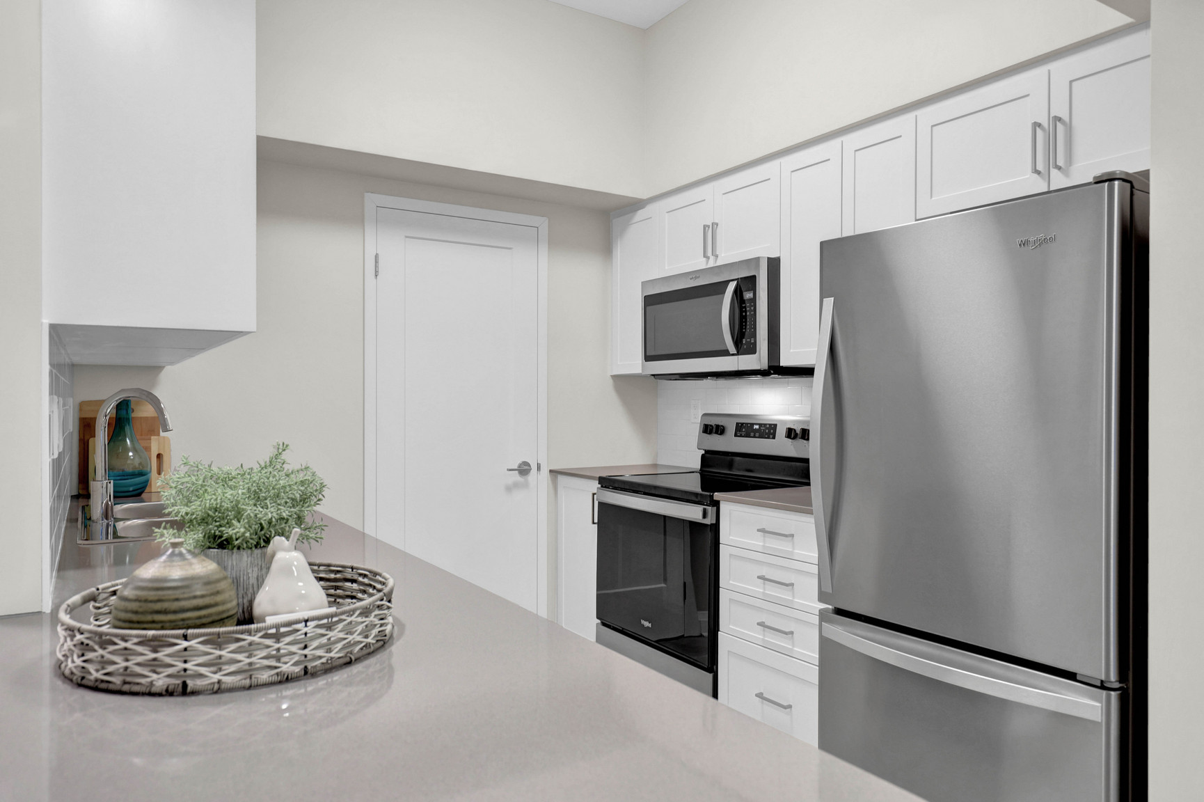 Old Mill Apartments III - Photo 2