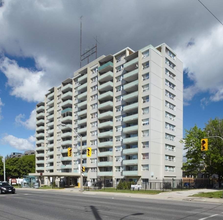 Royale Apartments
