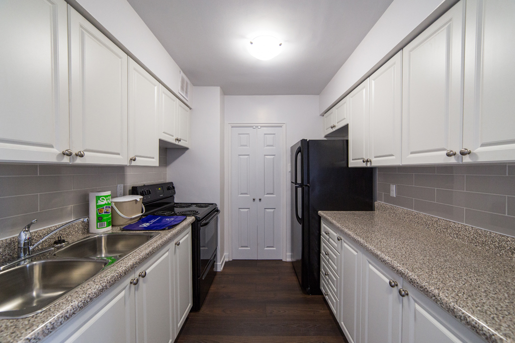 Apartment for rent at 1407 Royal York Road - Photo 12