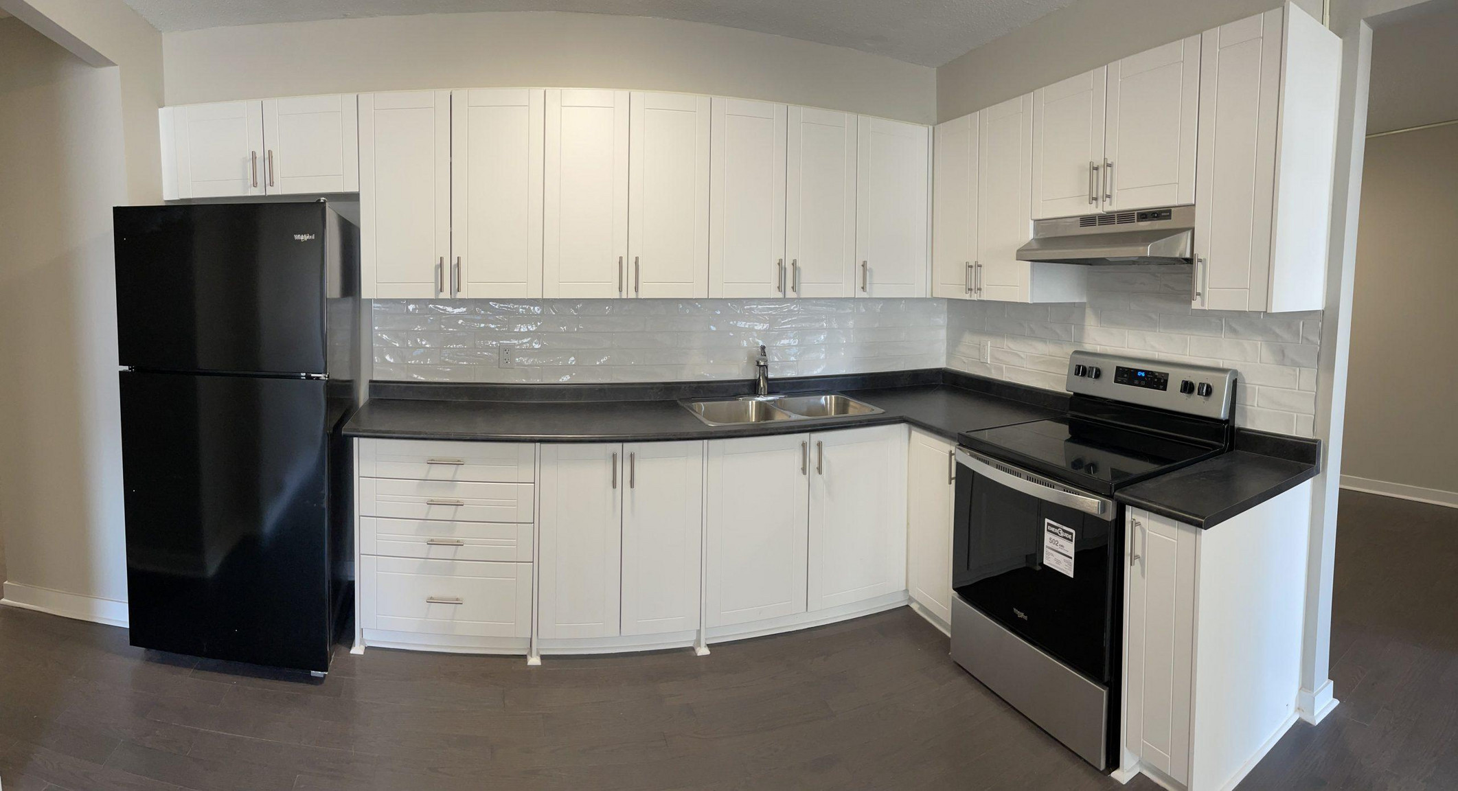 Apartment for rent at 46 Panorama Court - Photo 8