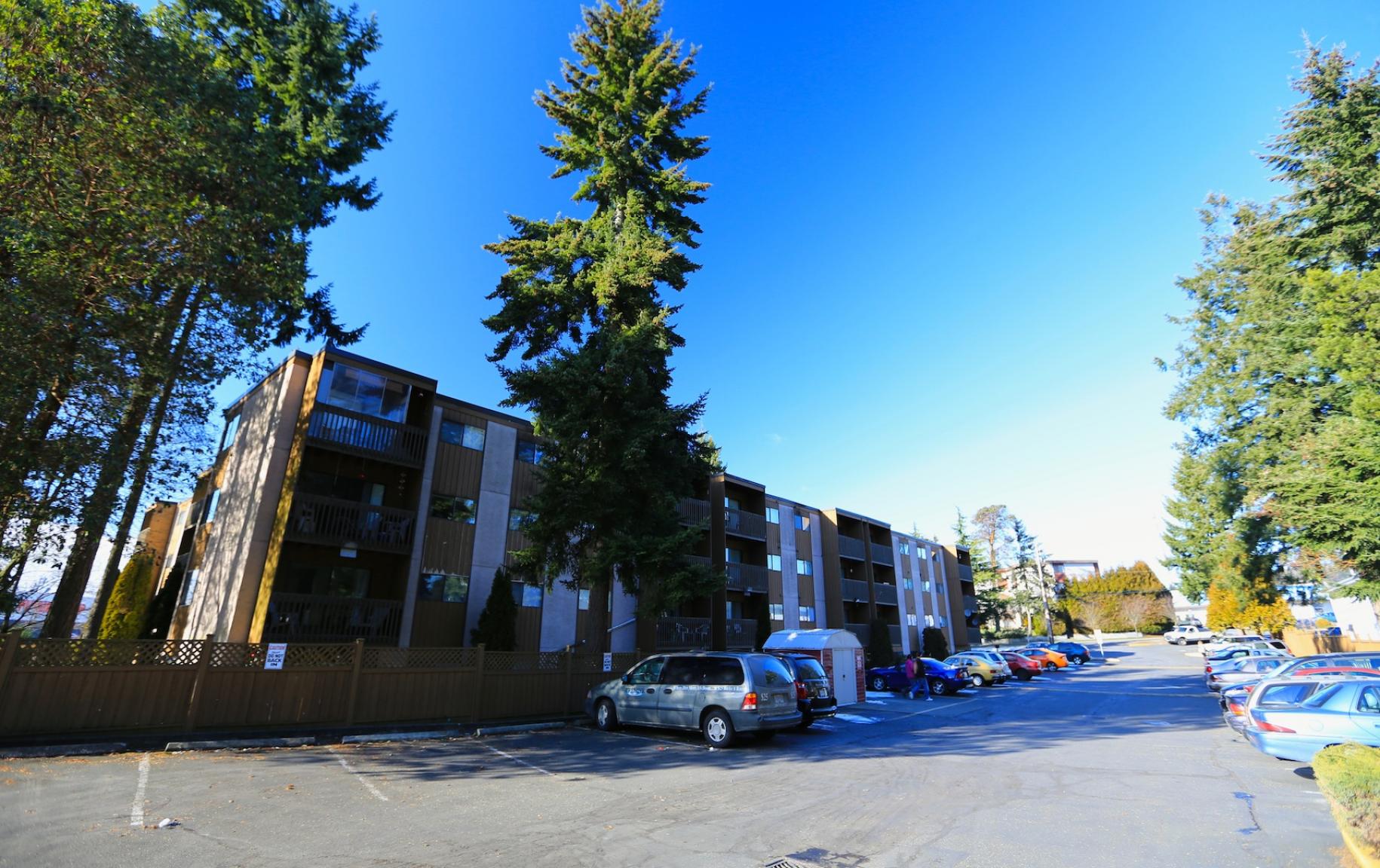 Rosedale Manor - Photo 2