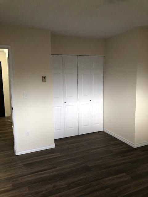 Rosedale Manor - Photo 17