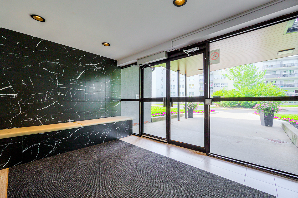 746 Midland Avenue - Photo 15