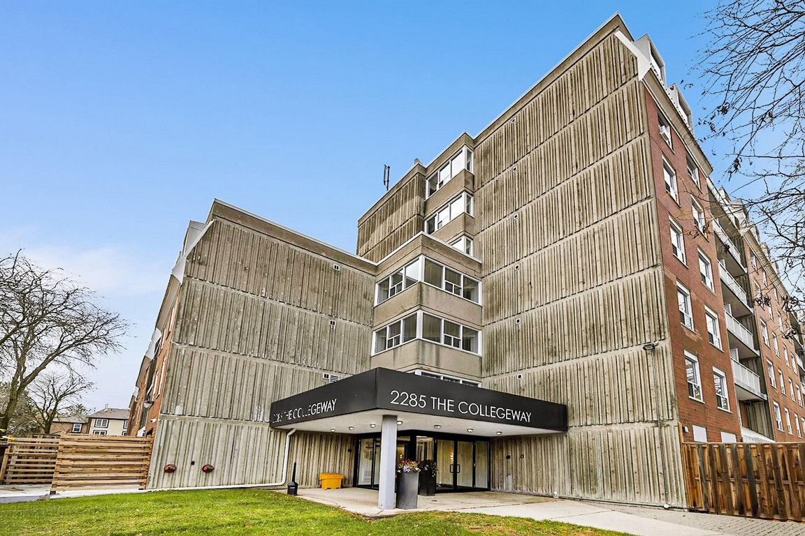 2285 The Collegeway - Photo 19