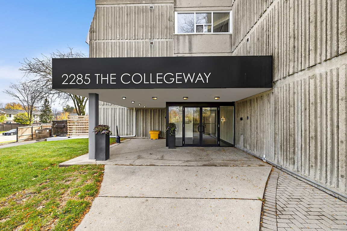 2285 The Collegeway - Photo 21