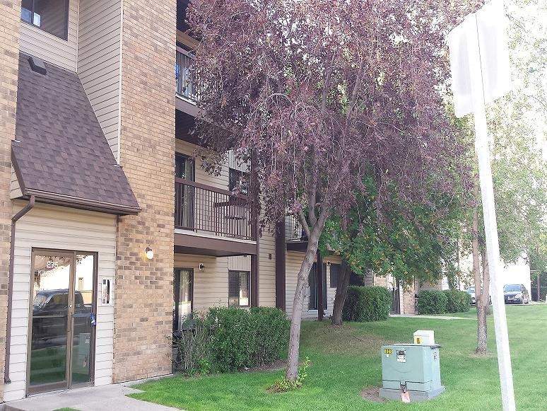 275 Kingsmere Blvd