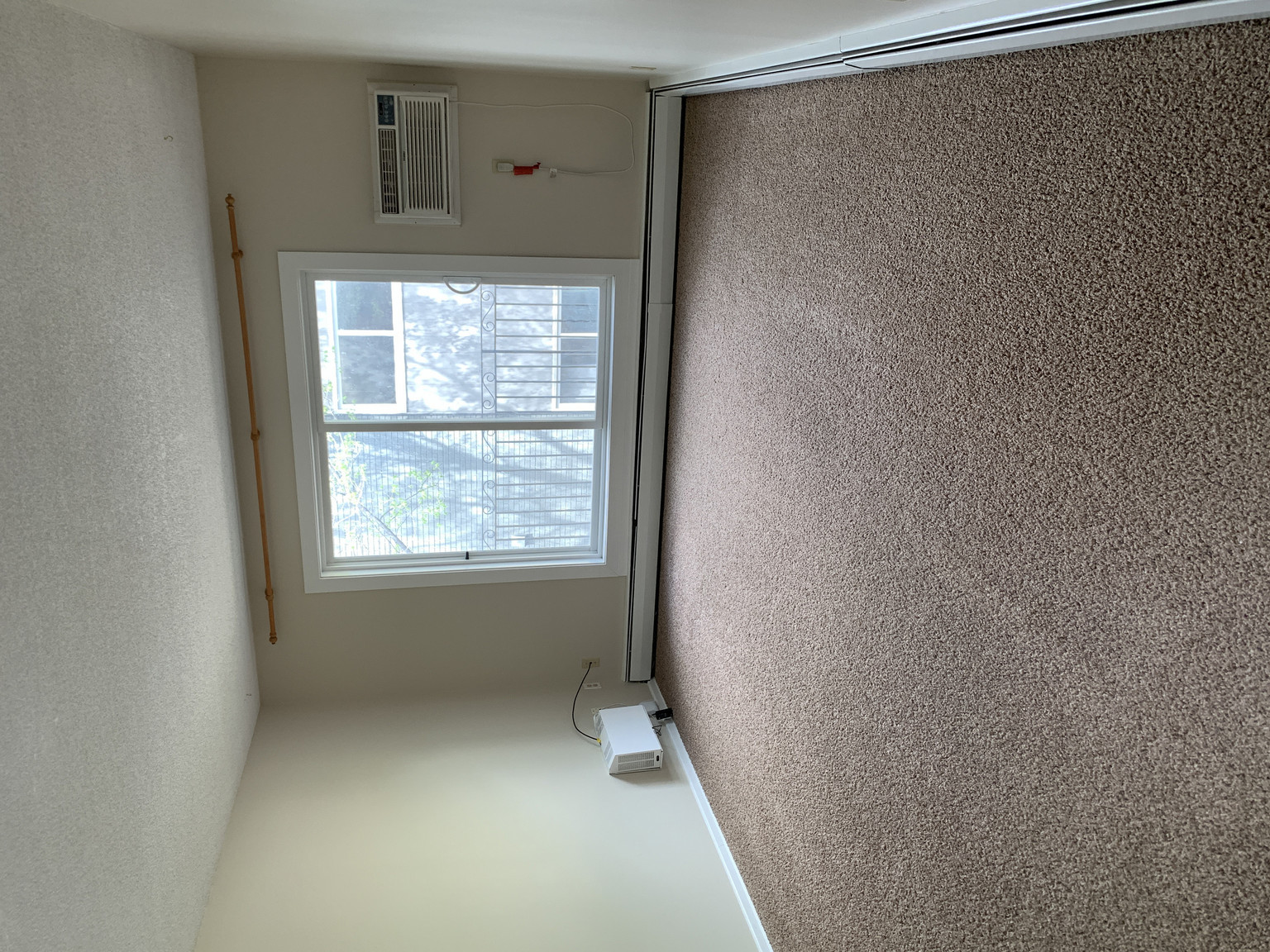 Birch Manor - 310 Clarence Avenue South - Photo 6