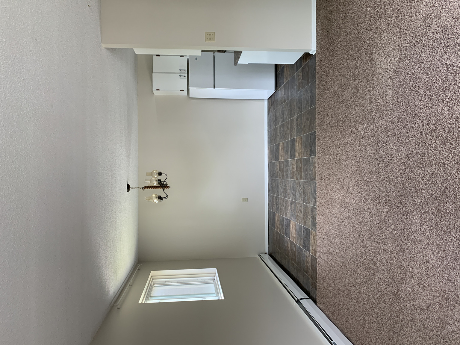 Birch Manor - 310 Clarence Avenue South - Photo 5