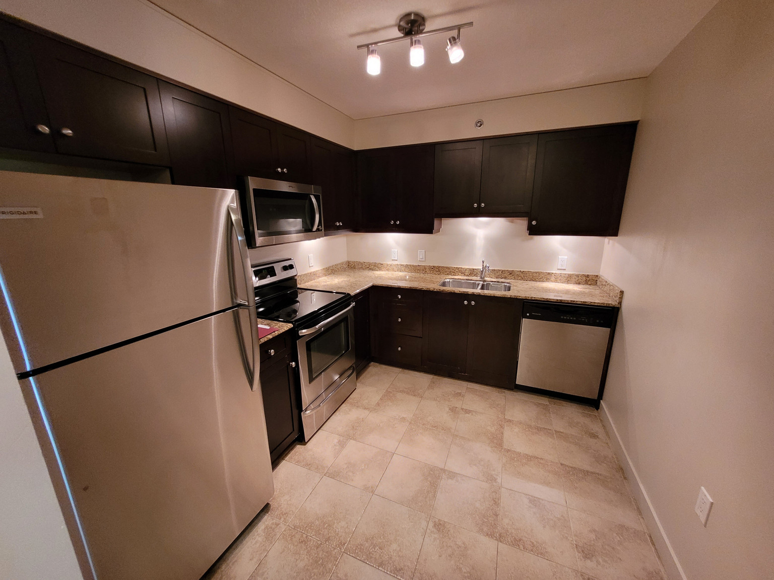 537 4th Avenue North - Photo 10
