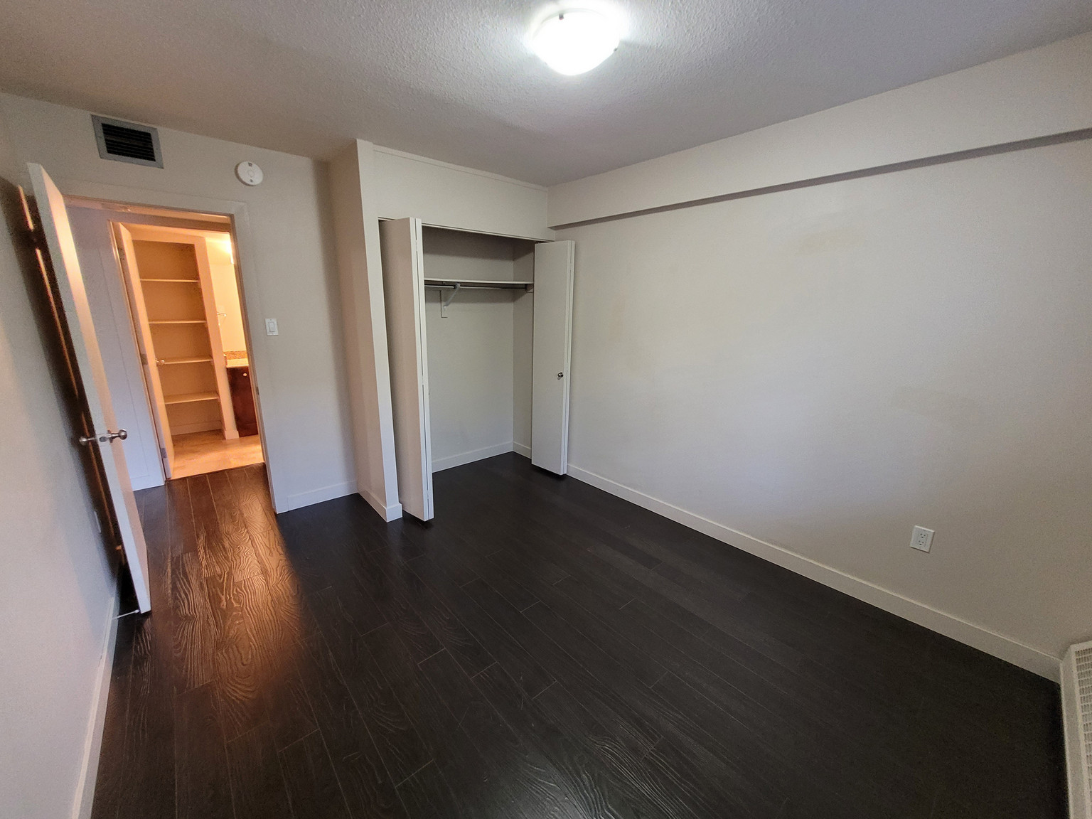 537 4th Avenue North - Photo 14