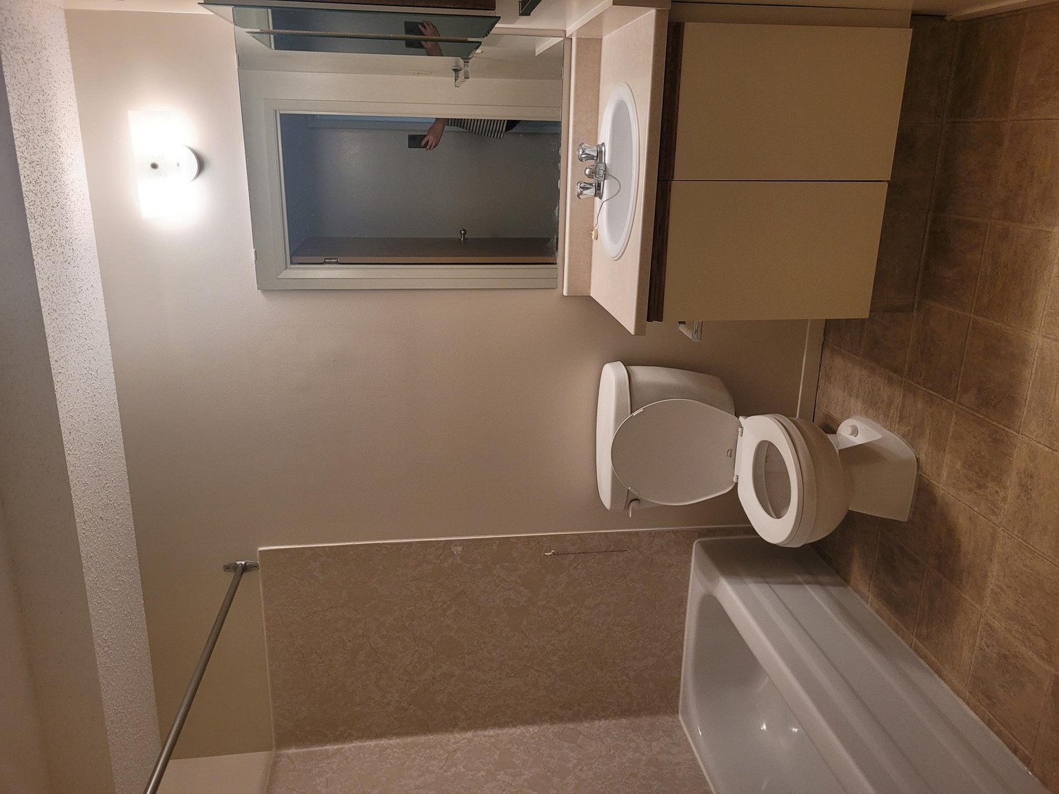 Kiwanis Manor 55+ Senior Housing - Photo 8