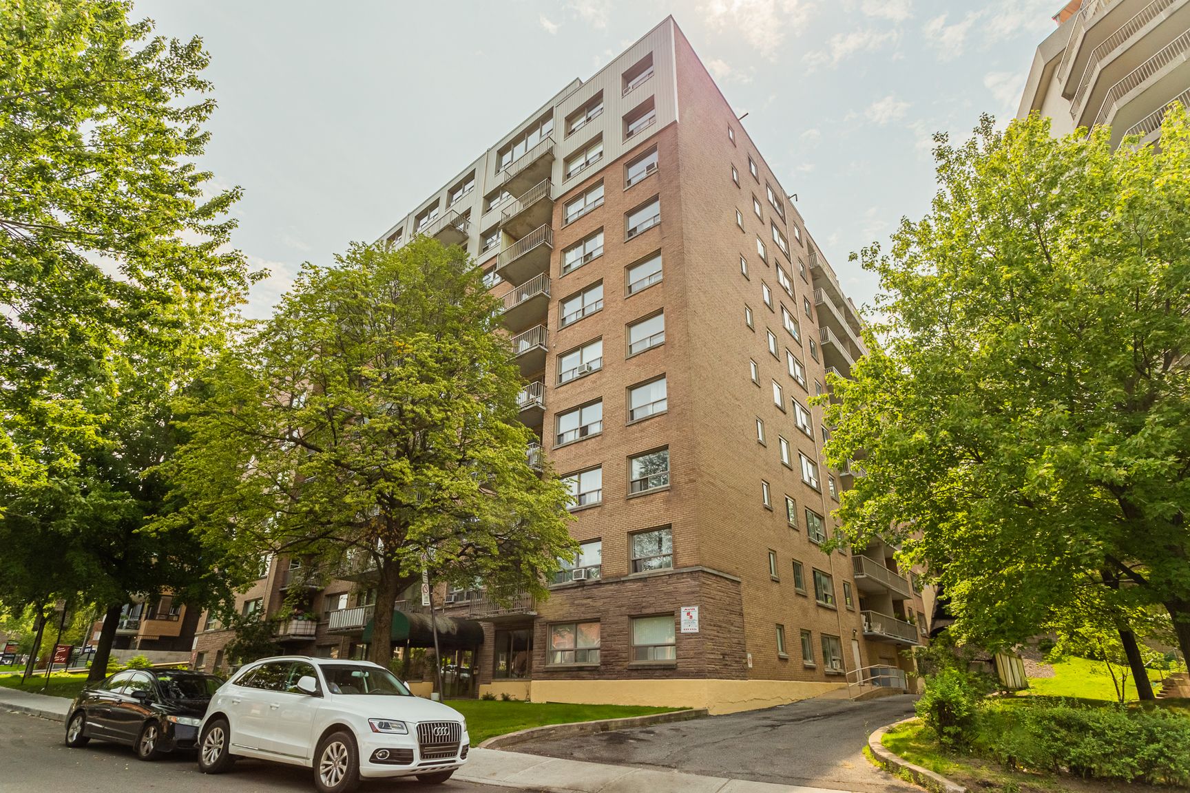 6275 Northcrest