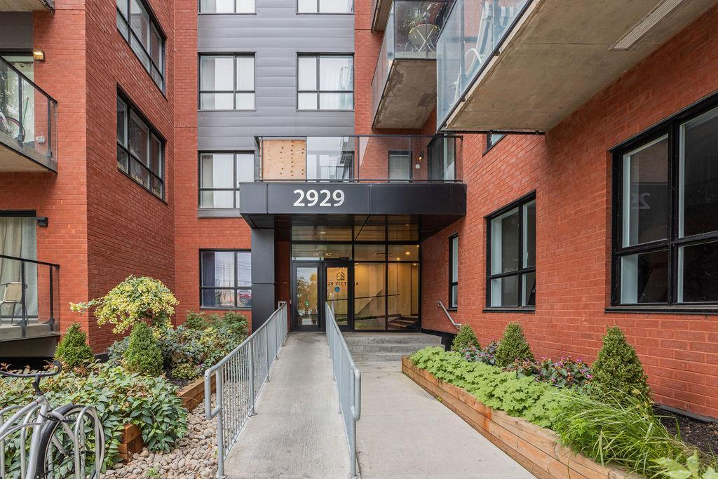 2929 VICTORIA - Photo 33