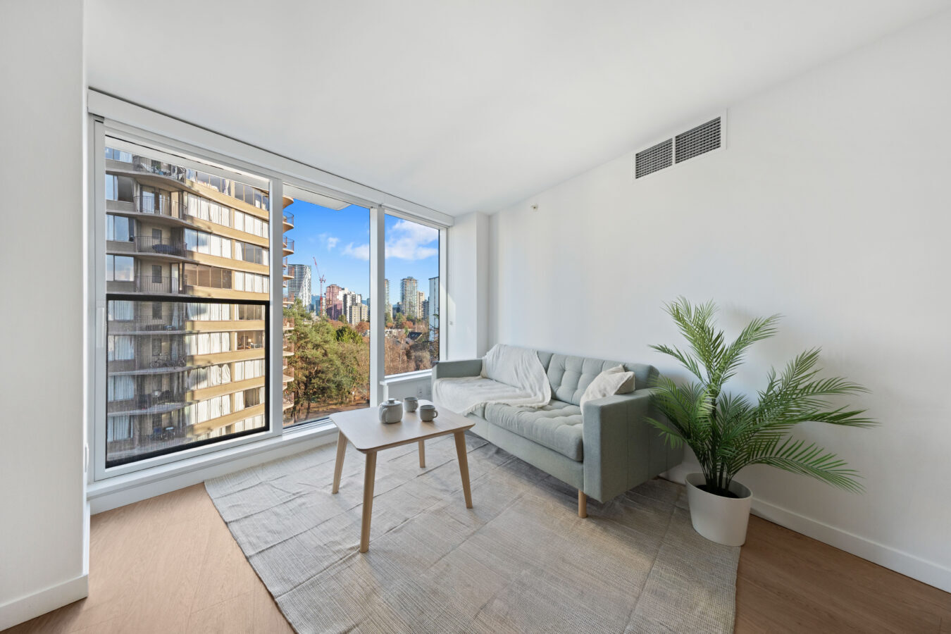 Zephyr Apartments - Photo 13