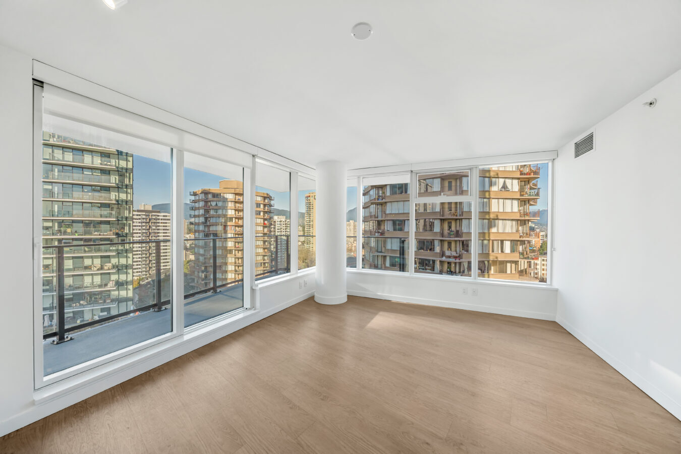Zephyr Apartments - Photo 15