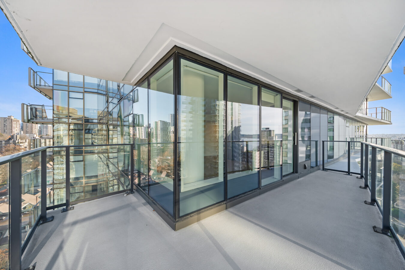 Zephyr Apartments - Photo 17
