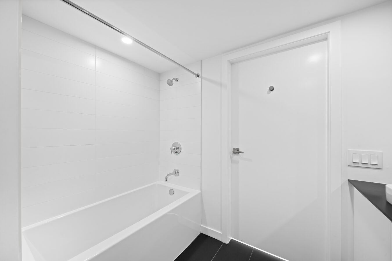 Zephyr Apartments - Photo 24
