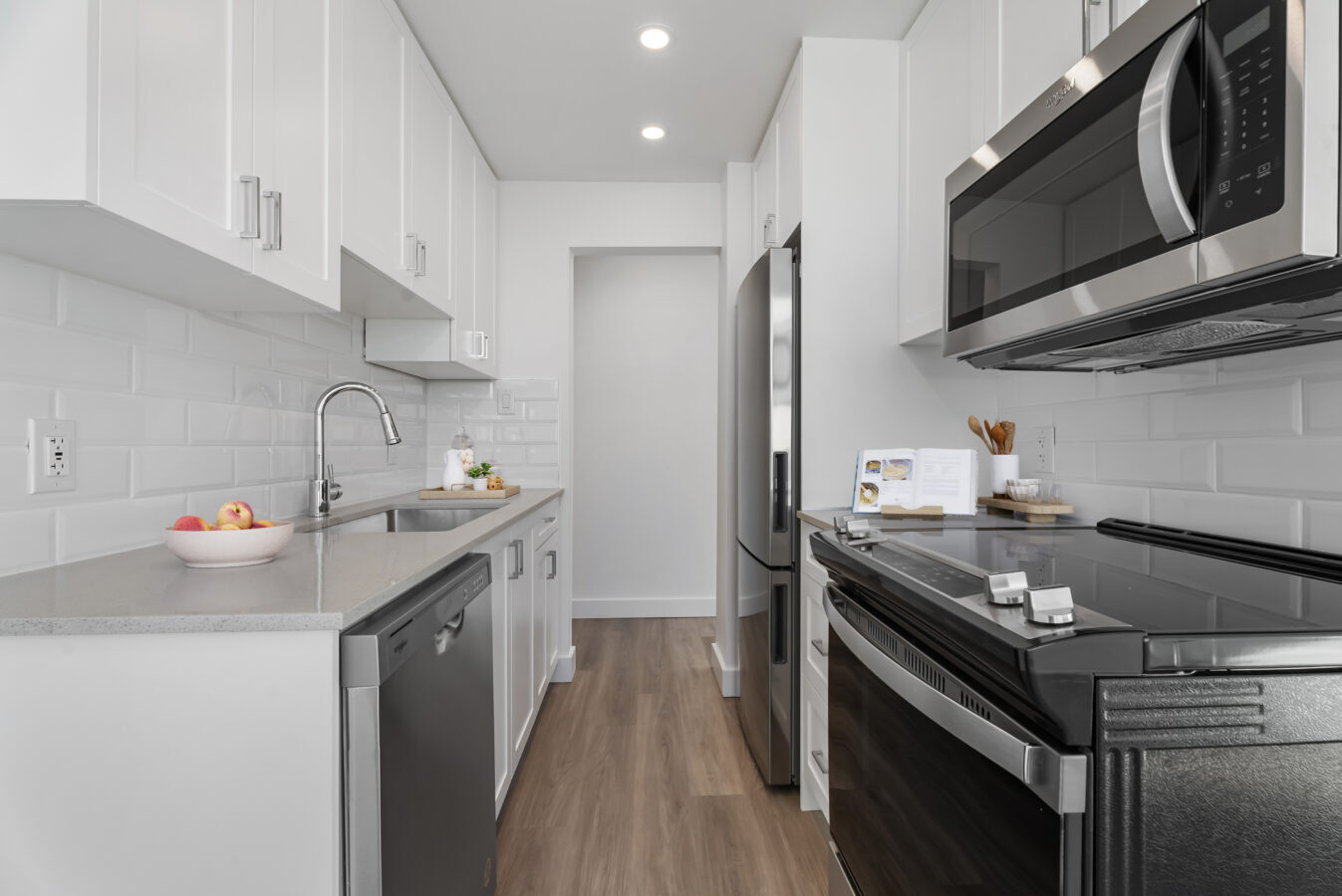 Pacific Cove Apartments - Photo 2