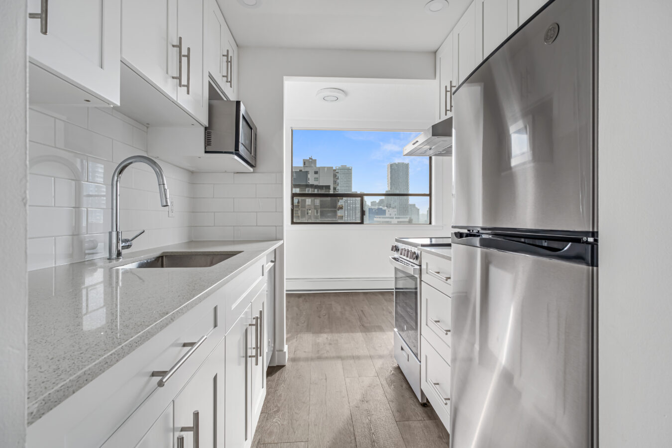 Pacific Cove Apartments - Photo 14