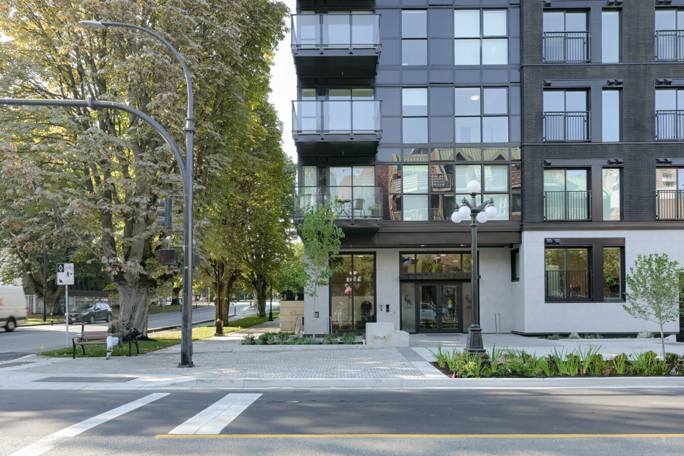 Raven Apartments - Photo 6
